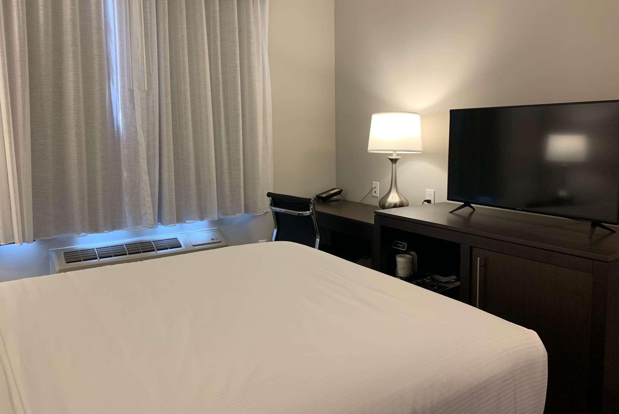 Wingate By Wyndham Jfk Airport, Far Rockaway Ny Hotell New York Exteriör bild